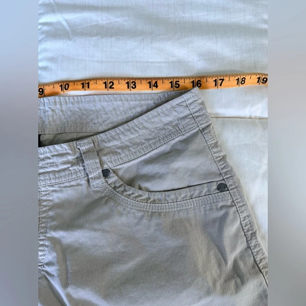Kuhl women’s hiking climbing camping khaki shorts 5 pockets lightweight 10 EUC - Picture 11 of 12